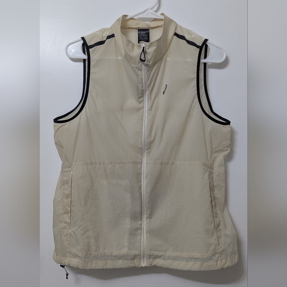 Asics Women's Cream Sleeveless Zip-Up Vest